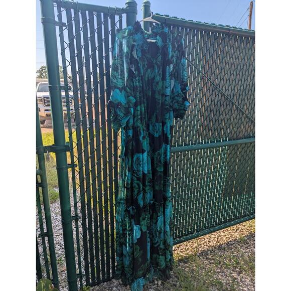 Multi layer/multi tiered short sleeve maxi dress black w/green rose print 4X - Picture 1 of 10